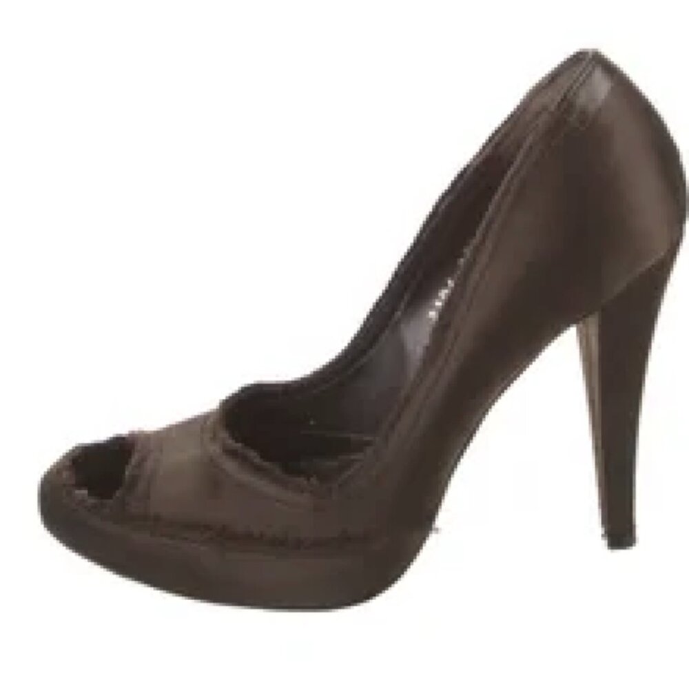 Pedro Garcia Satin Raw-Edge Trim Pumps